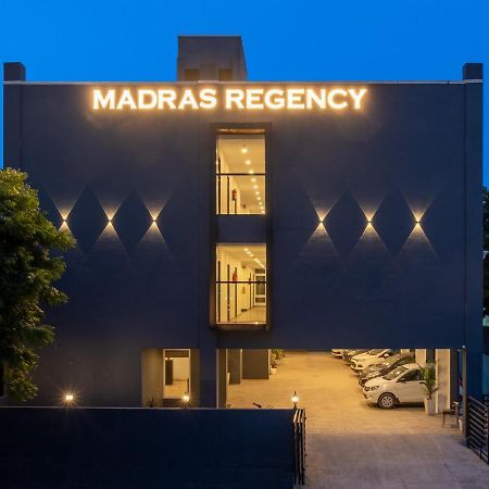Madras Regency Hotel Bagian luar foto